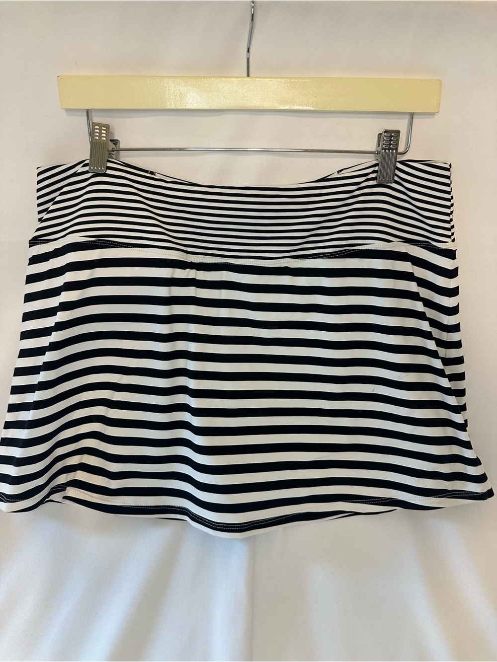 Tommy Bahama Breaker Bay Skort Sz XL Black White Stripe Back Zip Pocket Tennis